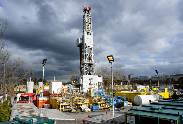 Forage géothermique connecté à un réseau de chaleur urbain