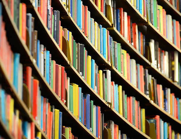 Salle de conservation de livres anciens avec contrôle de la température et de l'humidité