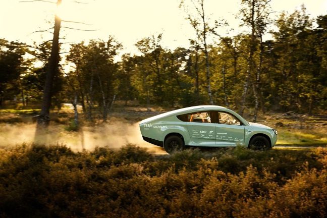 Une voiture à énergie solaire termine un parcours test de 1000 kilomètres à travers l’Afrique du Nord