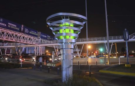 Le Mexique installe des « arbres robotisés » pour lutter contre la pollution atmosphérique