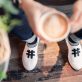 Des baskets fabriquées à partir de marc de café