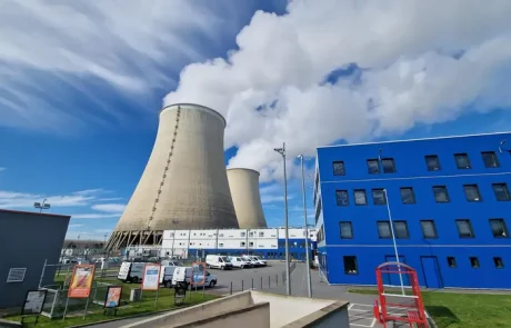 L’avenir incertain du nucléaire français entre relance et défis techniques