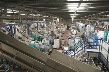 Le recyclage massif des vêtements reste un objectif ambitieux pour la filière textile française