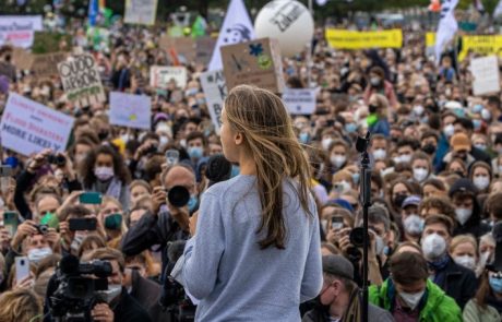 La jeunesse mondiale descend dans la rue pour lutter contre le changement climatique