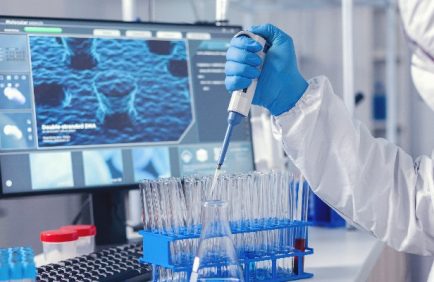 La fin du tout-plastique dans les laboratoires amorce un tournant discret