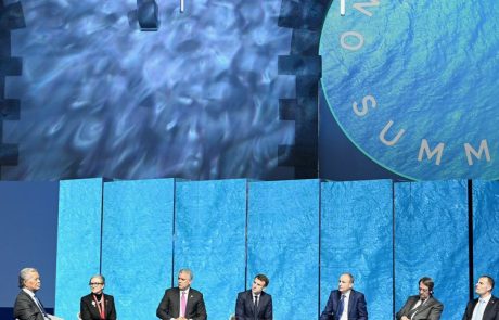 Emmanuel Macron annonce son intention de protéger l’Antarctique lors du “One Ocean Summit” à Brest