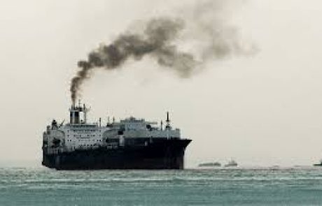 Des scientifiques affirment que les carburants plus propres utilisés pour le transport maritime contribuent au réchauffement des océans