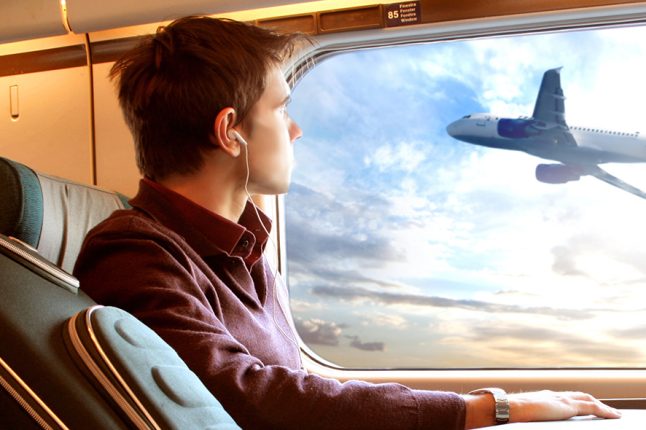 Après deux ans d’interdiction des vols courts, le TGV a-t-il pris le relais ?