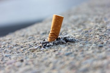 Cigarette et pollution : L’industrie du tabac « est l’un des plus grands pollueurs », selon l’OMS