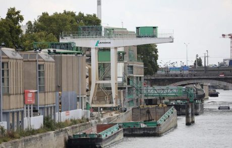 Le cimentier Lafarge accusé de pollution dans la Seine