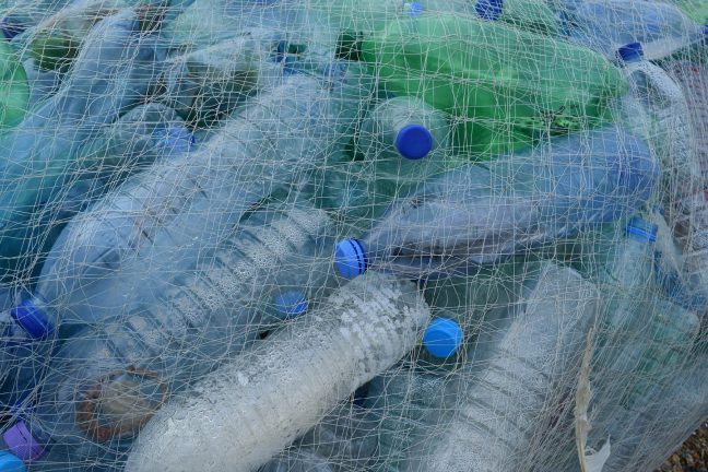 Un être humain ingère 5 grammes de plastique par semaine