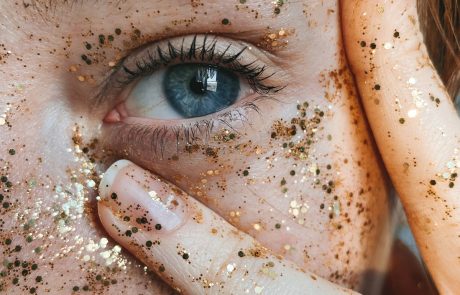 L’UE interdit les paillettes libres pour lutter contre la pollution plastique