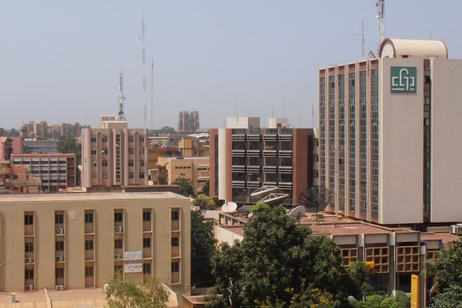 Burkina Faso : ouverture d’une salle de cinéma solaire