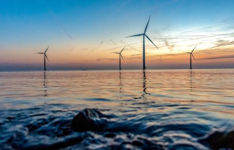 Ursula von der Leyen s’engage à davantage soutenir l’industrie éolienne