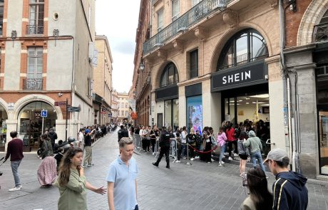Shein : Un modèle économique contesté mais défendu par son patron