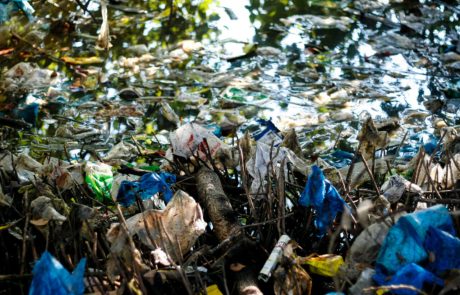 Les Philippines approuvent un projet de loi taxant les plastiques à usage unique