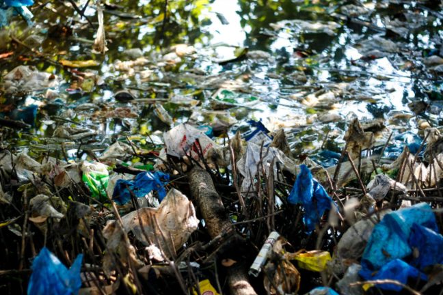 Les Philippines approuvent un projet de loi taxant les plastiques à usage unique