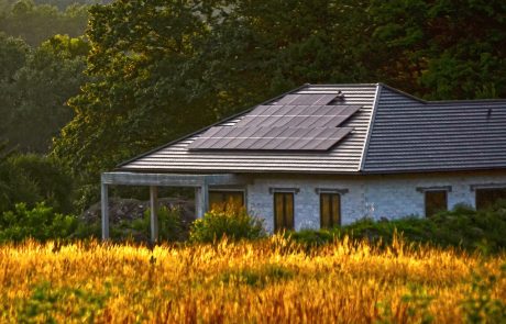 Transition solaire : La ruée vers les panneaux photovoltaïques pour réduire la facture énergétique