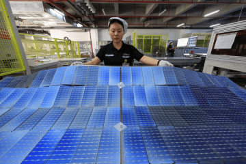 Avec l’industrie solaire en crise, l’Europe dans une impasse face aux importations chinoises