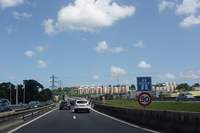 Vinci va tester la recharge de batteries pour voitures électriques sur ses autoroutes