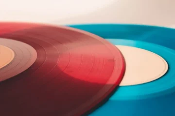Les disques en bioplastiques pourraient aider à décarboner le secteur de la musique